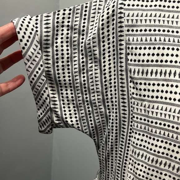 Indikah by Angel Biba  Black/White‎ geometric Dress SzXS Lined Mini NWT Rayon - Picture 3 of 9